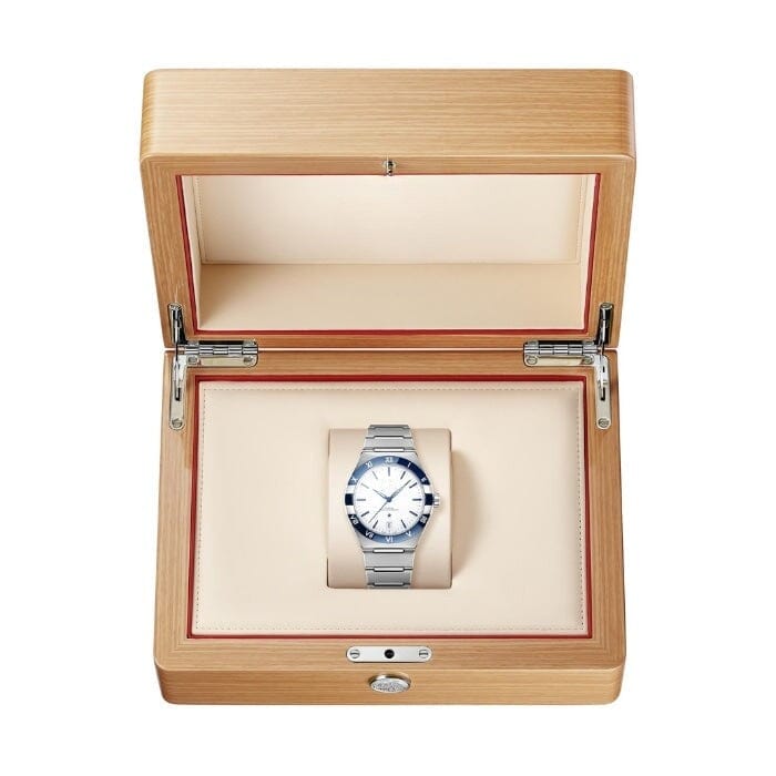 Constellation Co-Axial Master Chronometer Herrenuhr Vahler 